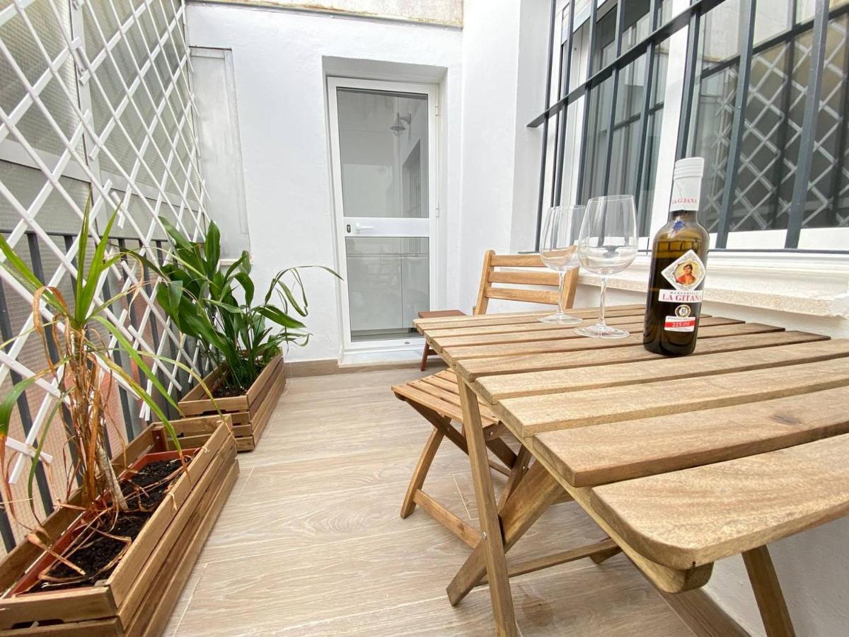 Apartamento En Calle Ancha, En Pleno Centro Sanlucar de Barrameda Exterior photo